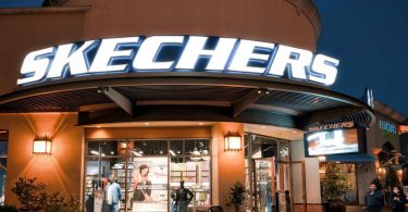 Skechers en el mundo del metaverso: Se une y procede abrir su primera tienda virtual