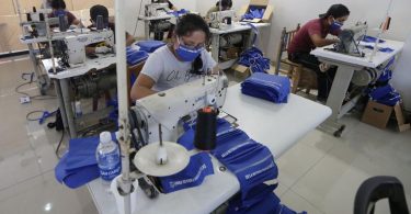 EL 50% de confeccionistas de Gamarra trasladaron sus talleres a las viviendas