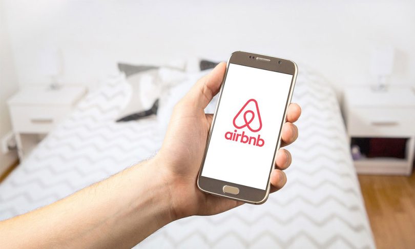 Home office Airbnb tomo una decisión definitiva que seguro te interesa
