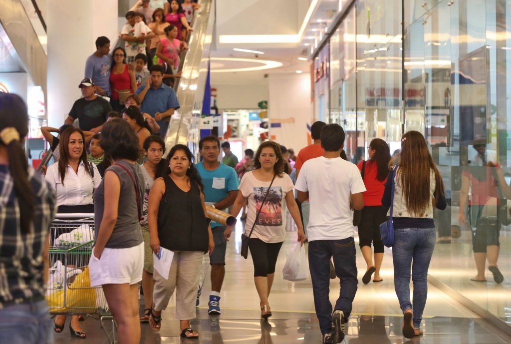 Los consumidores peruanos están mejor informados