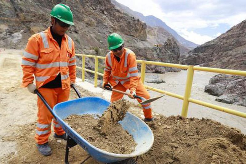 MEF proyecta un Boom de la inversión pública ante el estancamiento de la inversión privada