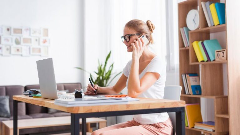 15 empresas para trabajar desde casa en 2023